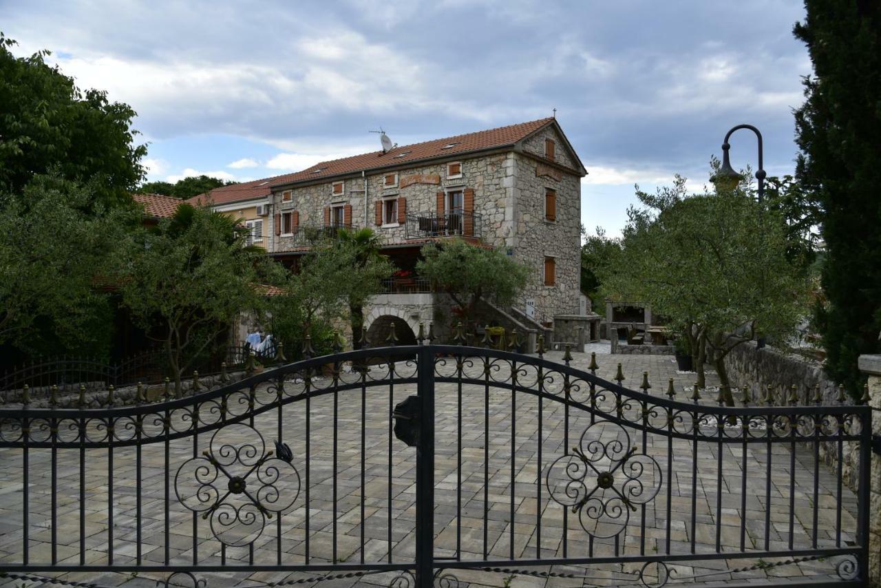 Villa Finka Malinska Exterior foto